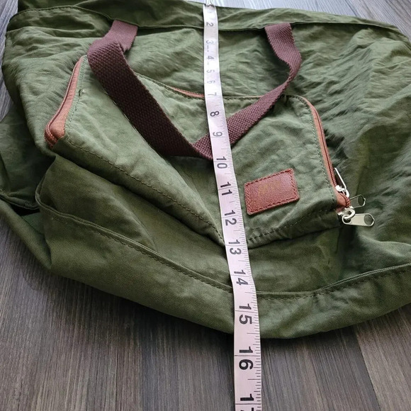 Most Wanted Women's Tote Shopping Bag Size Medium Green Solid Logo Zipper Pocket - Picture 7 of 8